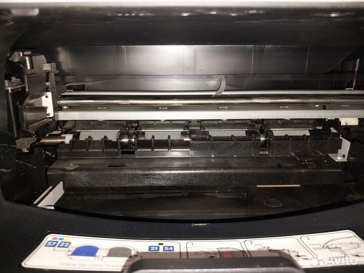 Цветной струйный принтер с сканером hp