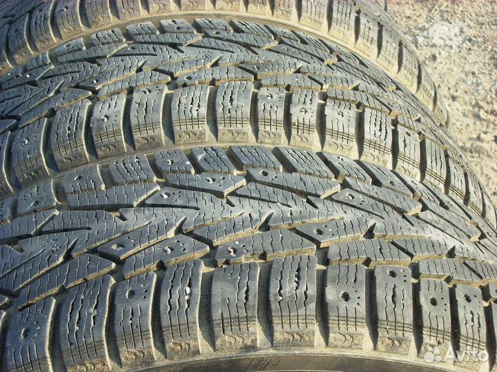 Nokian Tyres Hakkapeliitta 7 215/65 R16 102T