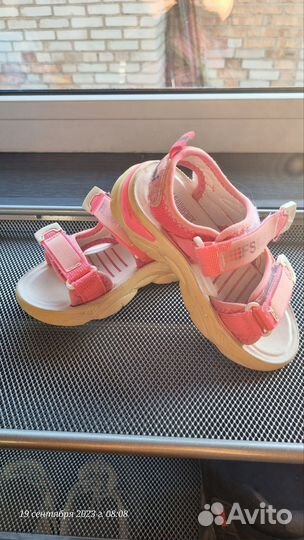 Босоножки для девочки