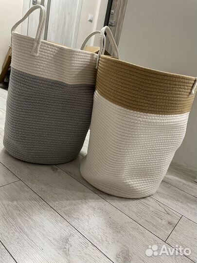 Плетеная корзина для белья