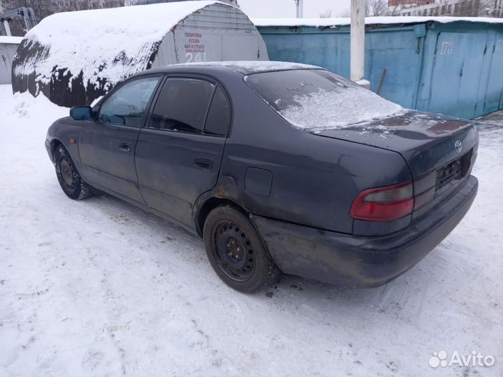 Toyota Carina E 2C в разбор