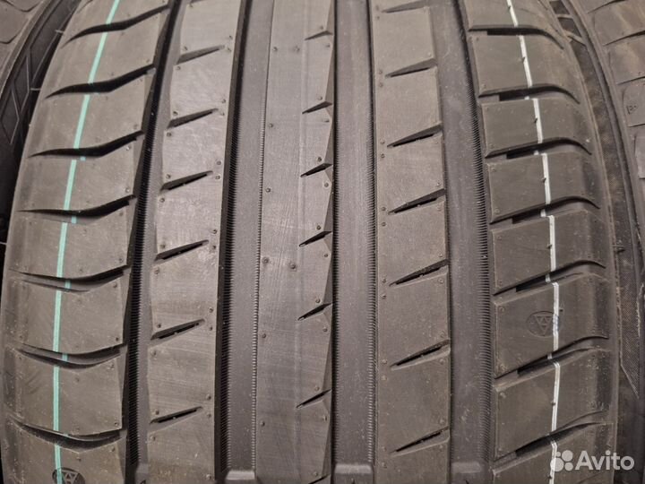 Triangle EffeXSport TH202 225/45 R18 и 255/40 R18 99Y