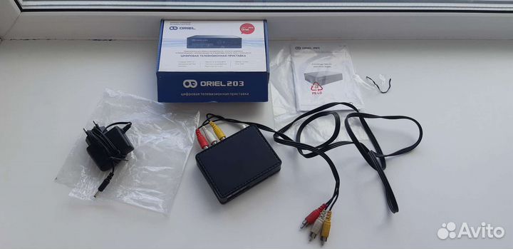Цифровая тв приставка dvb t2 Oriel 203 новая