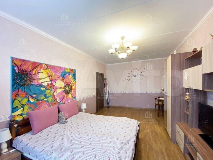 3-к. квартира, 83 м², 4/18 эт.