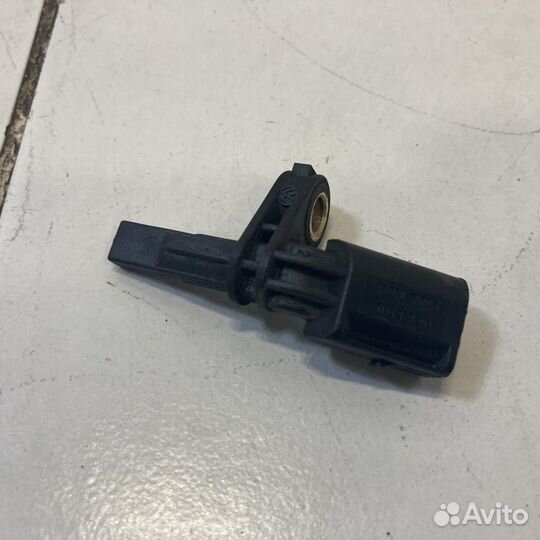 Датчик ABS передний правый Volkswagen Scirocco 3 M