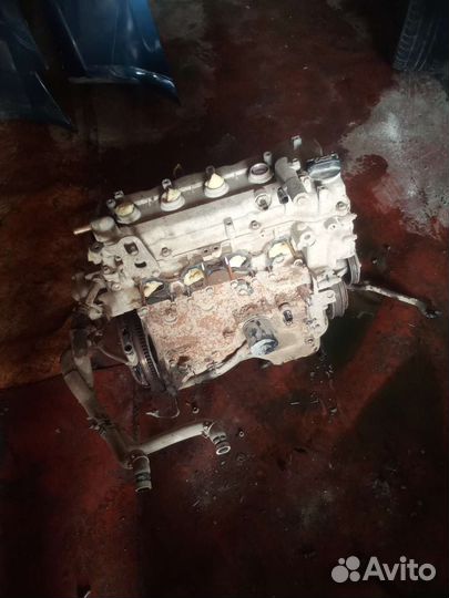 Двигатель мотор на Nissan almera classic