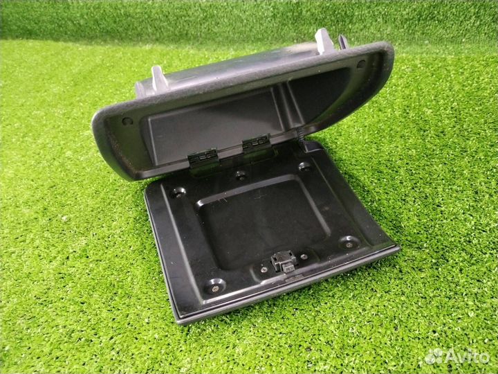 Бардачок в панель Mitsubishi Dingo CQ2A 4G15 2001