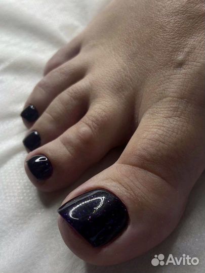 Маникюр педикюр