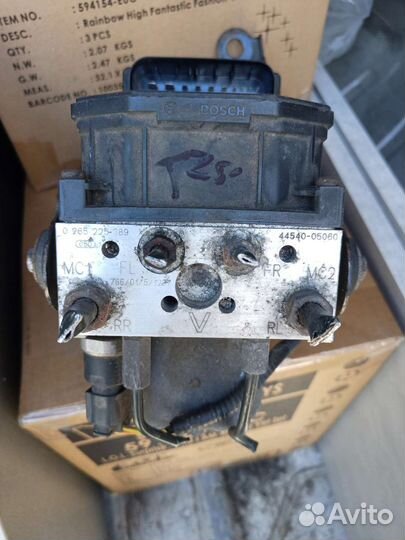 Блок ABS 89541-05130 44540-05060 toyota