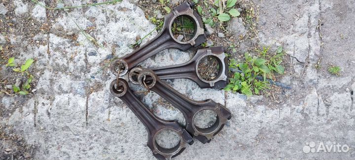 Шатуны Мерседес W201, W124 2.3 2.0 M102