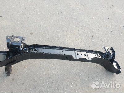 Панель суппорта фар головного света/радиатора ниж