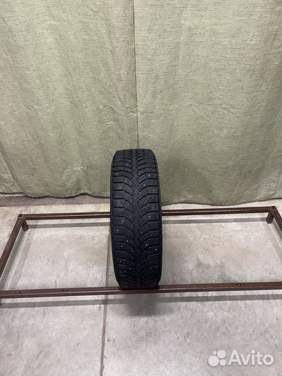 Bridgestone Blizzak Spike-01 185/65 R15