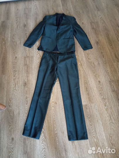 Школьный костюм