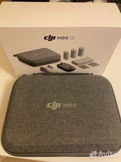 Квадрокоптер DJI Mini SE Fly More Combo
