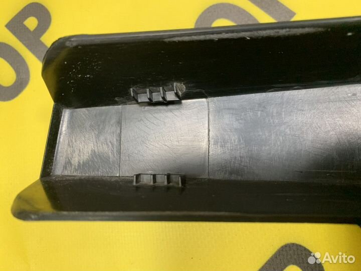 Накладка на стойку левая Renault Megane 2