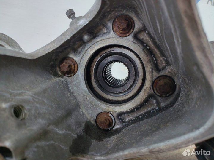 Кулак поворотный задний правый Bmw X5 E70 N52B30AF