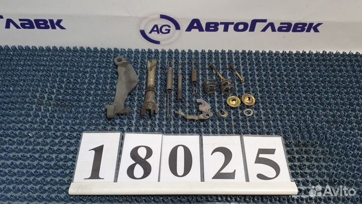 Ремкомплект стояночного тормоза Nissan Cube