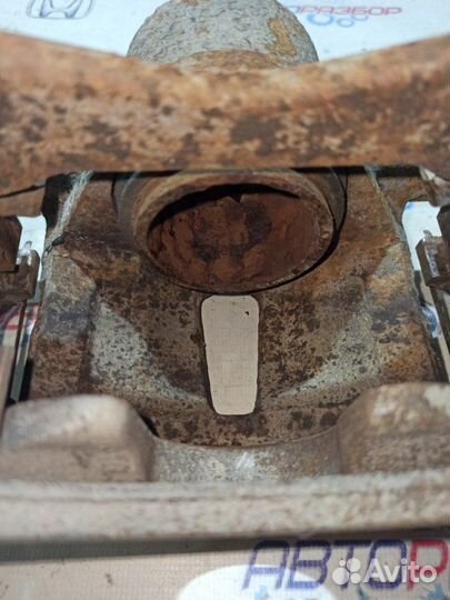 Суппорт тормозной передний правый Kia Cerato 2 1.6