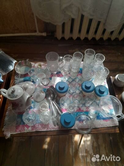 Много посуды