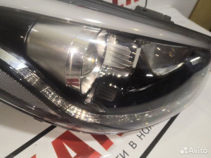 Фара правая Hyundai Ix35