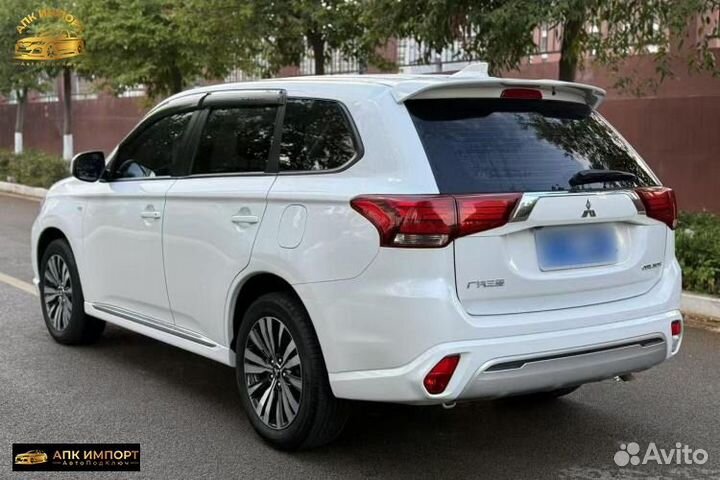 Mitsubishi Outlander 2.0 CVT, 2021, 34 100 км