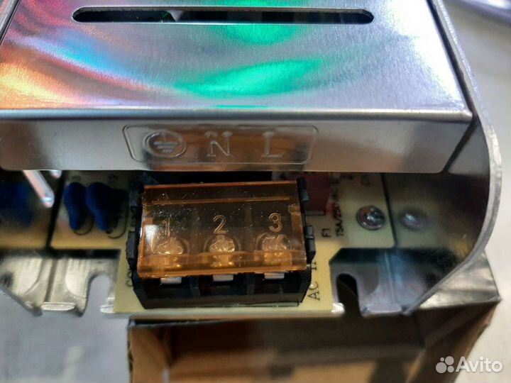 Источник постоянного напряжения новый