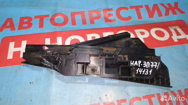 Уголок двери наружний Рено Сценик 2