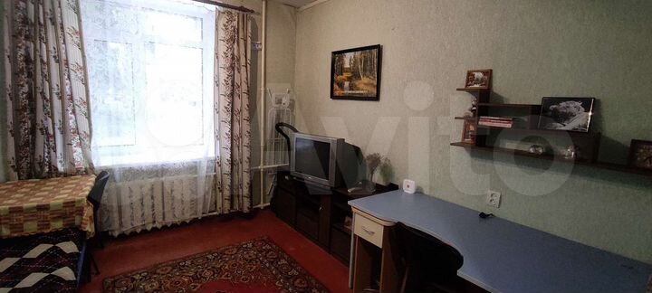 Комната 20 м² в 8-к., 1/5 эт.