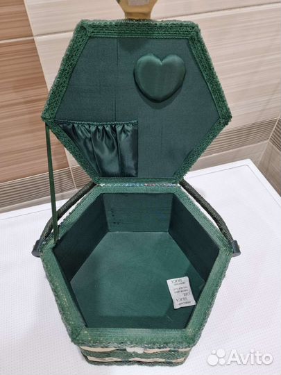 Шкатулка для рукоделия