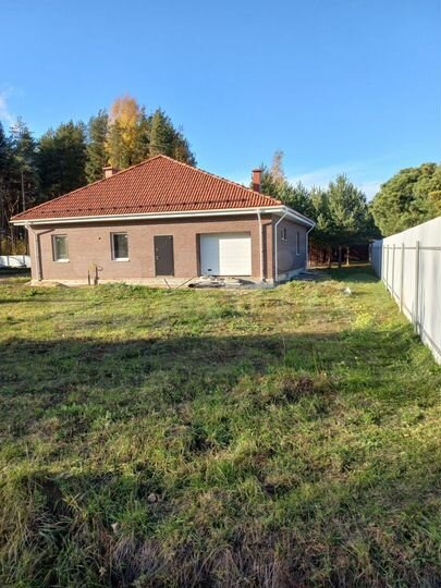 Дом 243 м² на участке 15 сот.