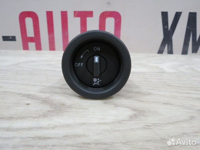 Выключатель подушки безопасности Renault Sandero 2