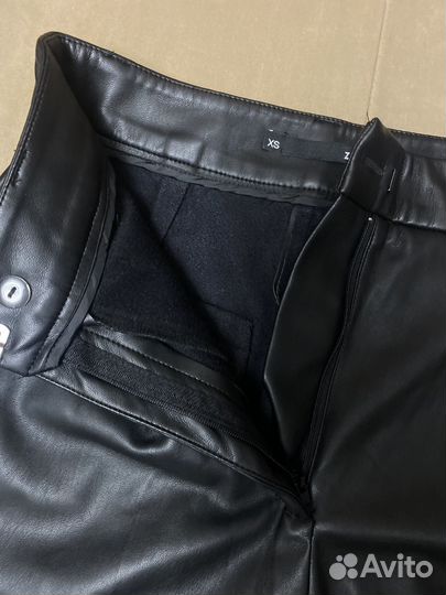 Кожаные шорты