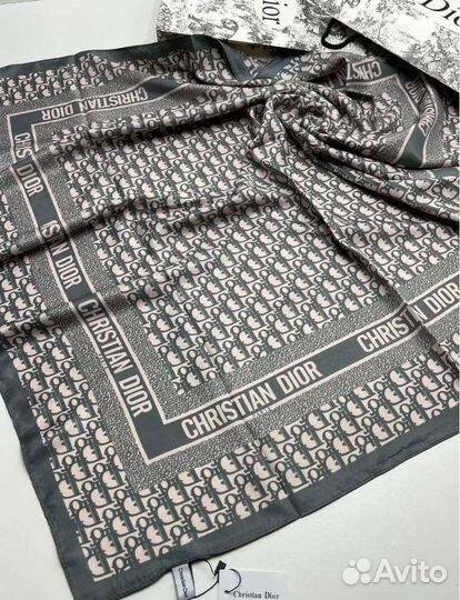 Шелковый платок Christian Dior