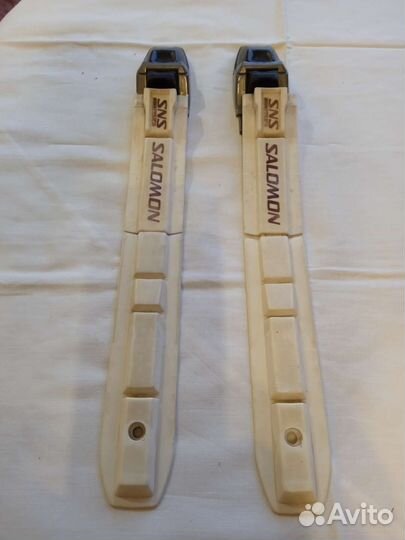 Крепления для лыжных ботинок