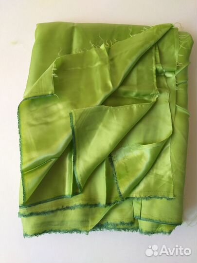 2 метра вискозы для подклада ярко-зеленая ткань
