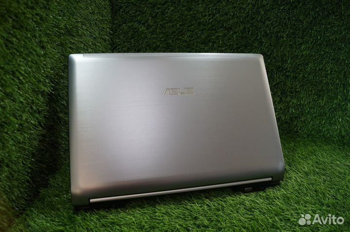 Как новый металлический игровой asus i5+SSD+540M