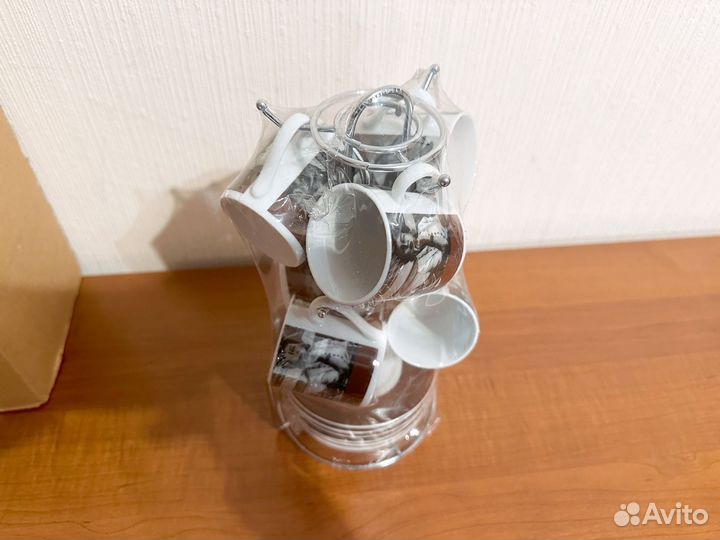 Набор кофейный фарфоровый на подставке