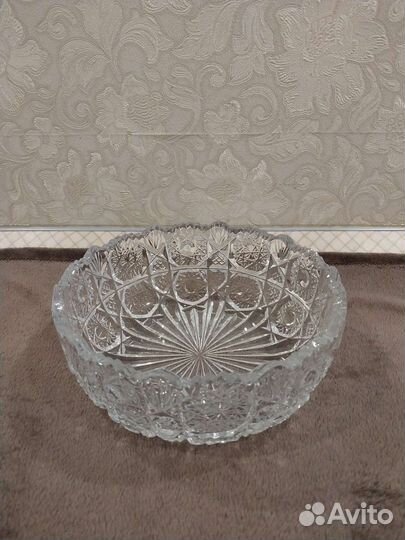 Хрустальные вазы салатники