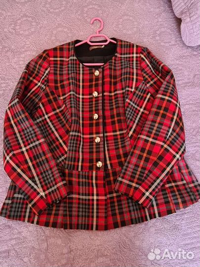 Джинсовые куртки s/m, жакет в клетку 52-54