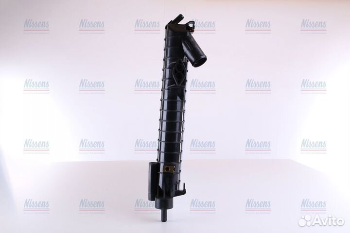 Радиатор охлаждения Opel Astra H