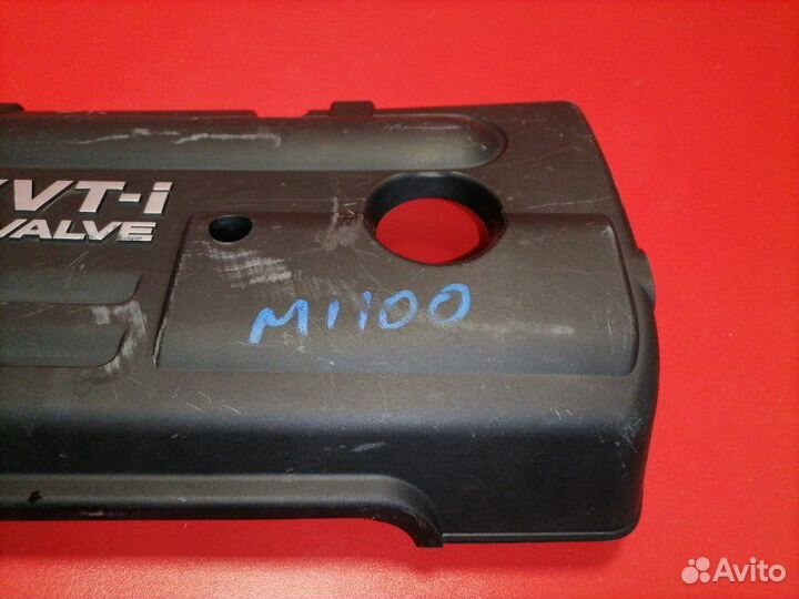 Декоративная крышка двс Toyota Corolla ZZE121R