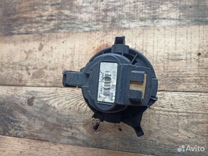 Мотор отопителя Peugeot 301 / Citroen C-Elysee