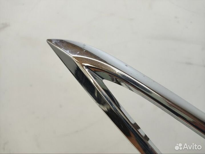 Накладка бампера передняя левая Bmw 5Er G30 2016