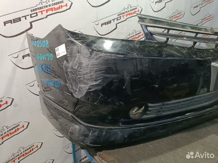 Бампер toyota prius NHW20 5211947050B0 передний че