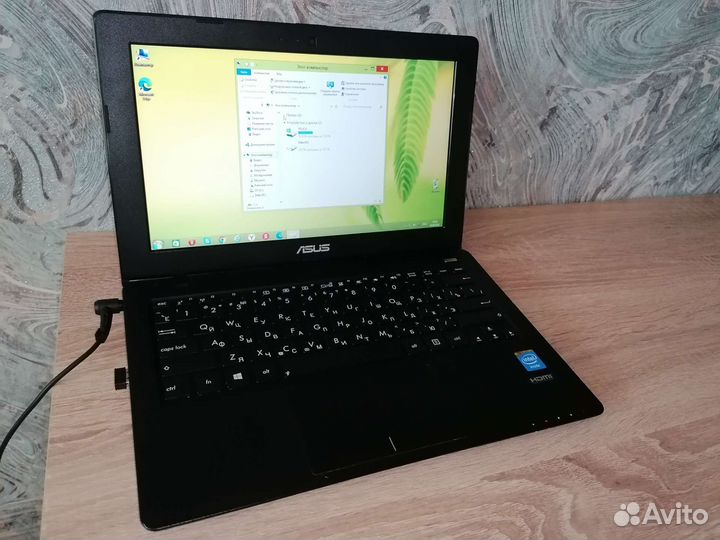 Ноутбук asus