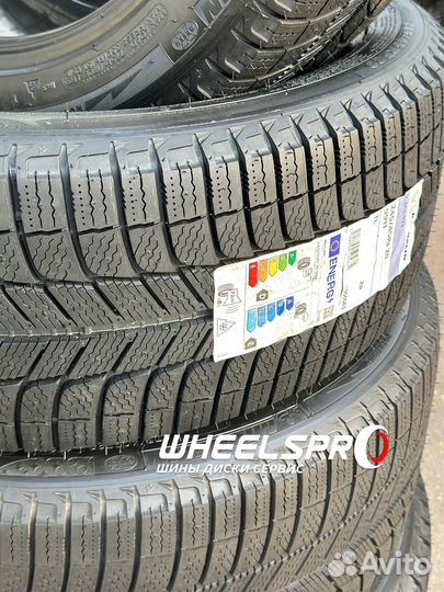 Michelin X-Ice 3 245/45 R20 и 275/40 R20