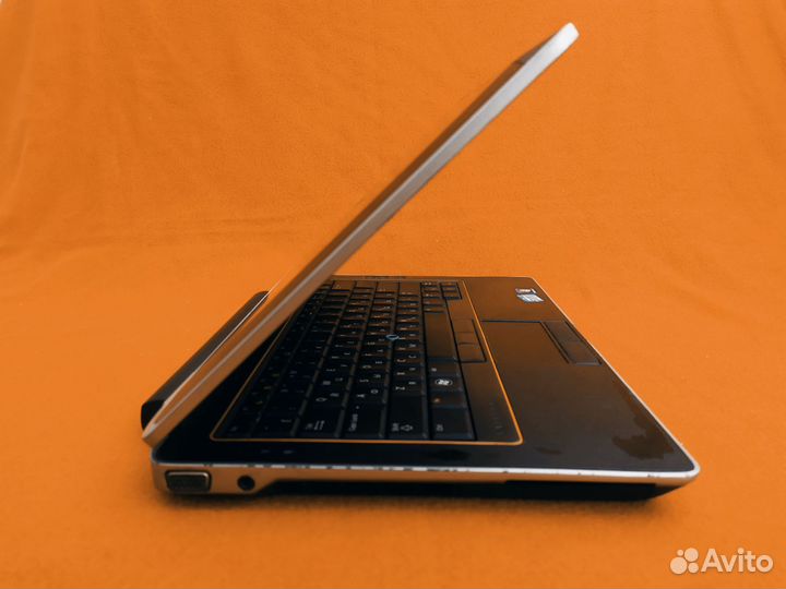 Ноутбук Dell Latitude E6320