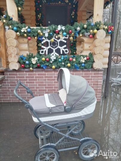 Коляска-люлька Inglesina и крепление Kit auto