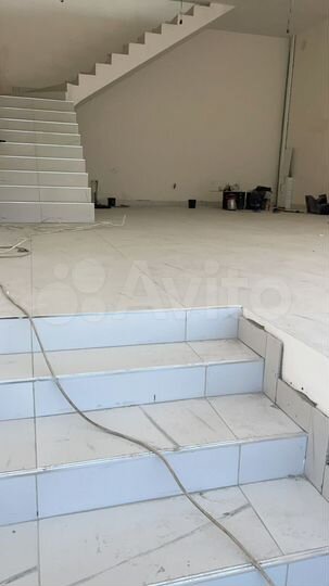 Торговая площадь, 180 м²