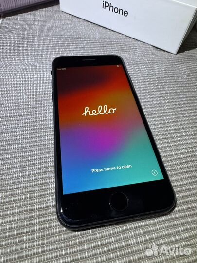 iPhone SE, 128 ГБ